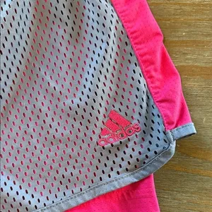 Adidas & Under Armour Women's Athletic Shorts in Pink/Gray Teal/ Gray Small‎ thumbnail 3