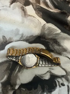 Vintage Seiko SQ Ladies Gold-Toned Quartz Watch – Day/Date Display thumbnail 4