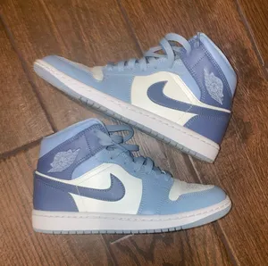 Nike Jordan Mid thumbnail 1