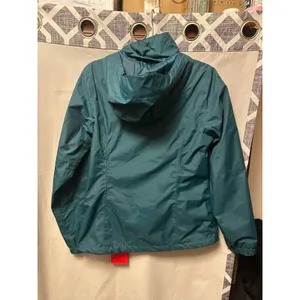 NWT The North Face Resolve 2 Hooded Jacket Woman's Deep Blue Teal Size Small thumbnail 5
