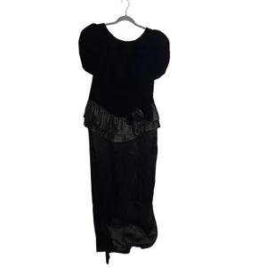Vintage 1980s Black Velvet Evening Gown Puff Sleeve Ruffle‎ Skirt Formal Dress thumbnail 2