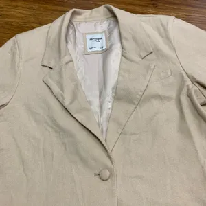 Abercrombie & Fitch Women's Cropped Blazer Short Sleeve Beige Linen‎ Size Large thumbnail 2