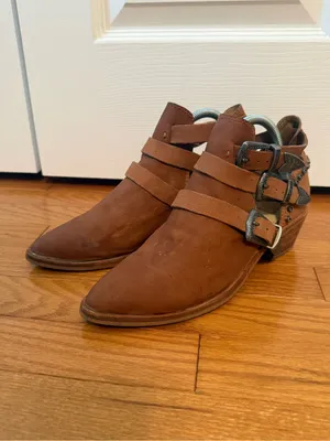 Dolce Vita Spur Leather Booties Tan Size 8 thumbnail 2