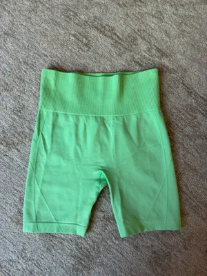 Green Biker Shorts Size M thumbnail 3