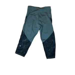 Women Champion Athletic Capri Pants Work-Out Running‎ Size L thumbnail 3