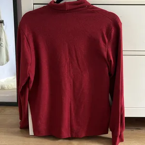 Uniqlo Turtleneck Top thumbnail 2