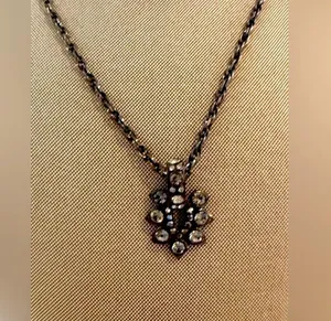 Elegant Black Greenish Rhinestone Pendant Necklace thumbnail 2