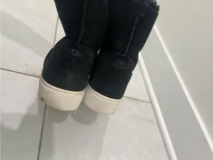 UGG Black Lynus Sneakers Size 7.5 US thumbnail 4