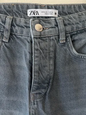 Zara light blue and grey denim jeans women’s size 2 thumbnail 4
