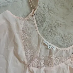 Pink lace tank top thumbnail 2