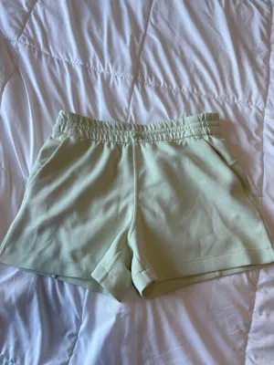 Lululemon Softstreme High-Rise Short 4” in Kohlrabi Green 🍈 thumbnail 3