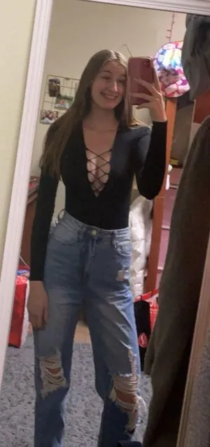 Guess body low cut bodysuit  thumbnail 1