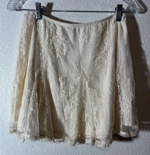 Wild Fable NEW JRs Size S Ivory Lace Godet Mini Skirt Pull-On Elastic Waist thumbnail 1