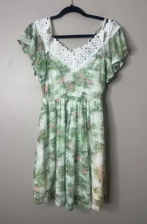 DISNEY Dress Juniors Small Green Lace Overlay‎ Fairy Whimsy Cottagecore Straps thumbnail 1