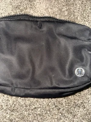 Lululemon Belt Bag thumbnail 3