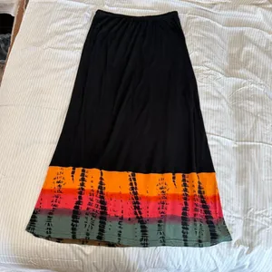 y2k boho indie sleeze vacation beach black maxi skirt with tie dye hem thumbnail 4