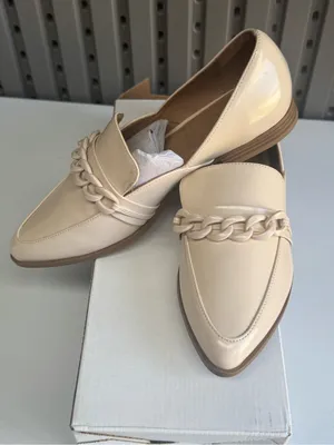 LC Lauren Conrad Cream Chain-Accent Loafers thumbnail 5