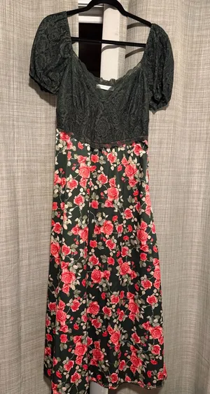 Altar'd State Dark Green Lace Top Midi Dress with Rose Print thumbnail 1