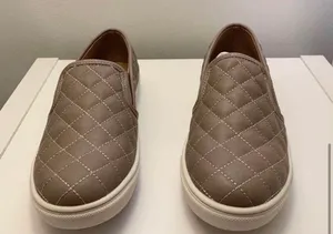 Steve Madden Ecentrq Slip On Quilted Sneaker thumbnail 1