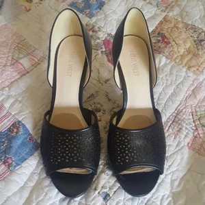 Nine West Heel, Size 8.5 thumbnail 2