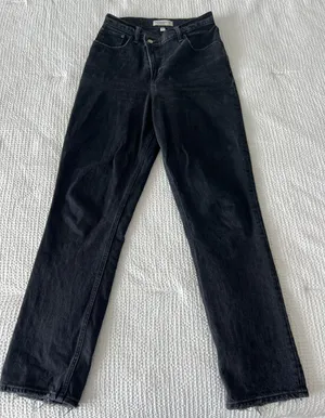 Abercrombie High Rise Jeans thumbnail 1
