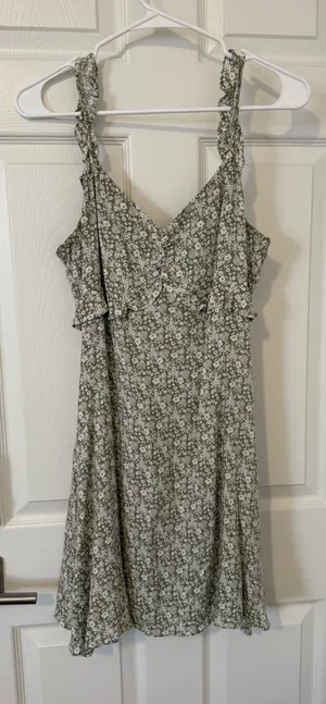 Green Floral Altar'd State Dress thumbnail 1