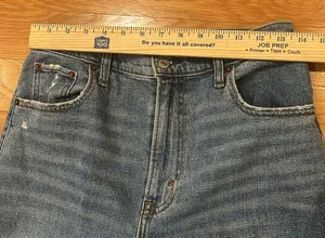 Abercrombie & Fitch the 90s slim straight ultra high rise jeans size 28/6L. thumbnail 4