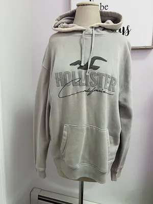 Hollister California Embroidered Logo Pullover Hoodie in Gray thumbnail 3