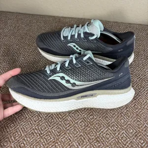 Saucony Triump 18 Running Athletic Lace Up Shoes Sz 9W Outdoor Running Gym thumbnail 4