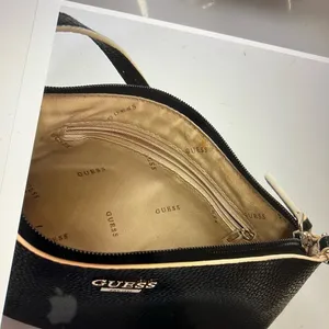 Guess shoulder bag 6x8 clean inside thumbnail 3