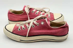Converse Chuck Taylor All Star Low Top Sneakers Womens 7 Pink Canvas thumbnail 1