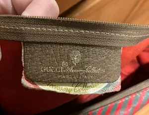 Gucci vintage cosmetic bag thumbnail 3
