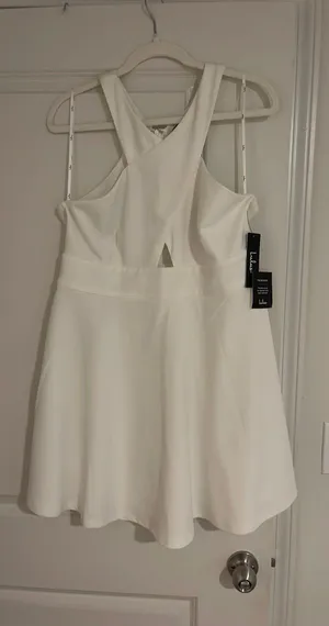White Dress Size XL thumbnail 1