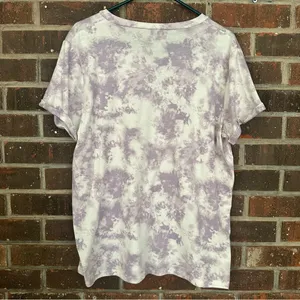 West Loop Lavender Tie-Dye V-Neck Tee thumbnail 4