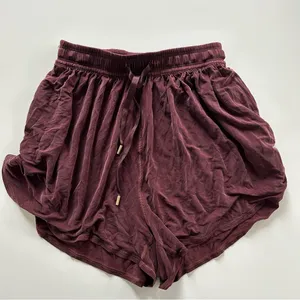 Lululemon Shorts thumbnail 5