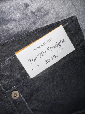 Abercrombie & Fitch Ultra High Rise 90s Straight Jean in No Fade Black Size 30 thumbnail 13
