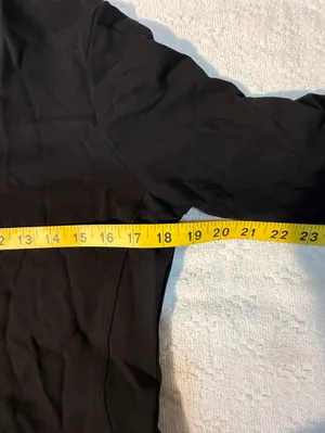 Jaanuu Black V-Neck Long Sleeve Medical Top thumbnail 3