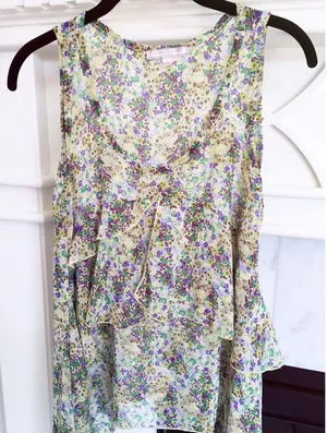 Neiman Marcus Romeo & Juliet Top Tunic Tank Floral Green Ruffle Medium thumbnail 2