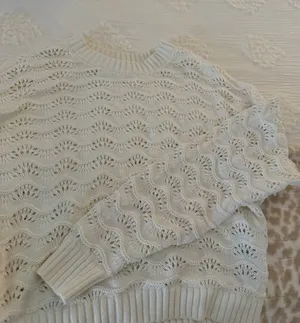 Hollister Sweater White thumbnail 1