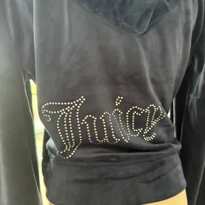 Juicy Couture Women's Navy Velour tracksuit size medium thumbnail 3