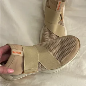 SOREL beige ceramic Explorer Defy Mid Shoe - Women's size 9.5! thumbnail 9