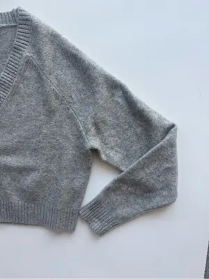 Zara Cropped Gray Cardigan size Medium thumbnail 4