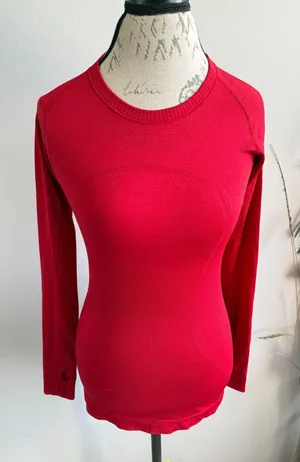 Lululemon Swiftly Tech Long Sleeve Red‎ Running Shirt Size 6 Thumbholes thumbnail 1