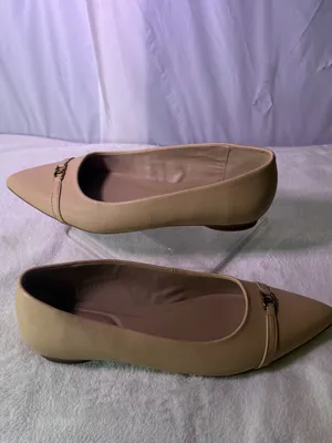 Giani Bernini Blush Nude Pointed-Toe Flats with Gold Hardware thumbnail 9