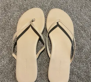 Vineyard Vines Flip-Flops thumbnail 3