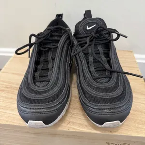 Nike Black & White 97 Air Max Athletic Sneakers‎ 6/7.5 thumbnail 5