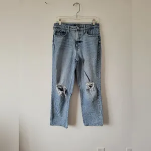 Free Assembly Jeans High Rise 90s Straight Leg Light Wash Ripped High Waist 10 thumbnail 3