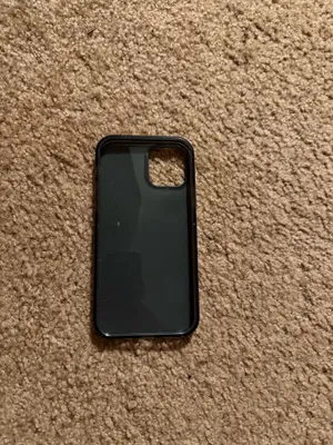 iPhone 12 case thumbnail 2