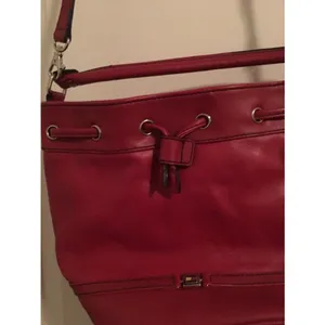 Tommy Hilfiger Women's Crossbody Shoulder Handbag Tote Purse Red thumbnail 2