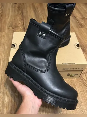 DR MARTENS Anistone LO black leather boots booties shoes women’s 9 new thumbnail 1